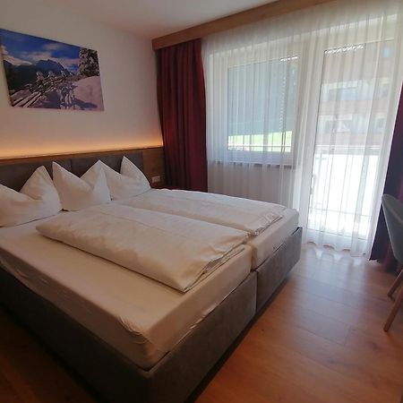 Gaestehaus Holaus Mayrhofen Exteriör bild