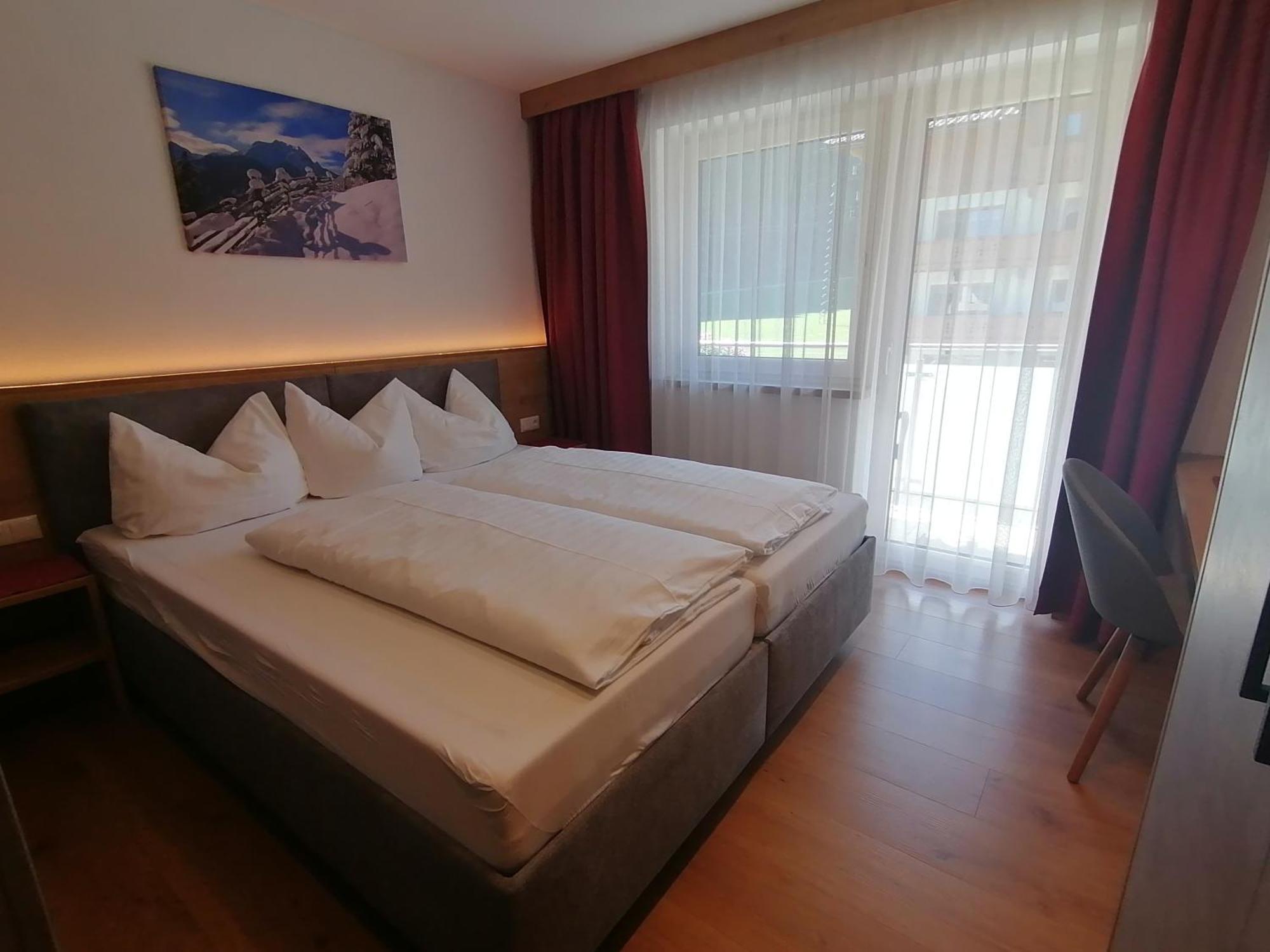 Gaestehaus Holaus Mayrhofen Exteriör bild
