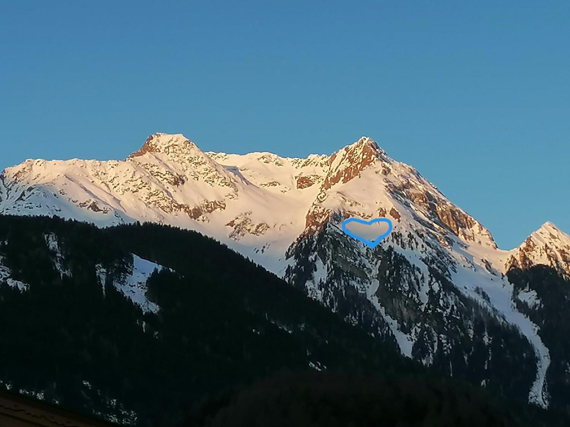 Gaestehaus Holaus Mayrhofen Exteriör bild